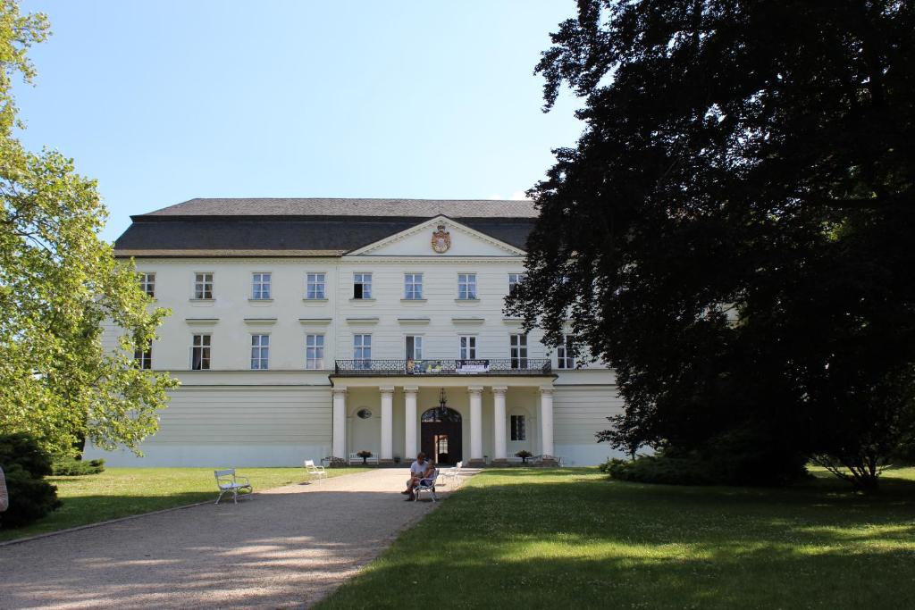 Hotel Sonáta u zámku Hradec nad Moravicí